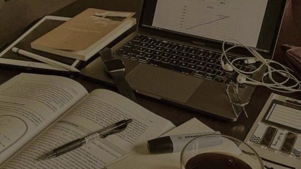 Student using Notion app on laptop to organize university assignments and study plans